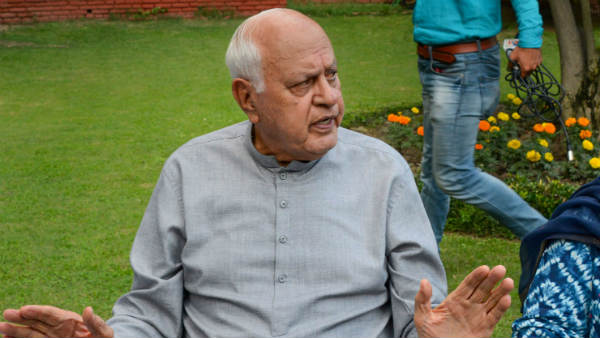 फारूक अपने घर में रहते हैं, लेकिन सरकार से किराया लेते हैं