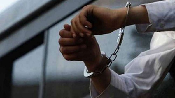 13 तारीख को उसका शव मिला 13 तारीख को उसका शव मिला