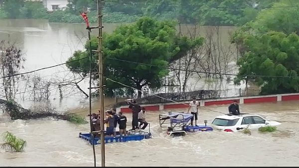 विश्वामित्री का पानी महिसागर नदी में डायवर्ट हो