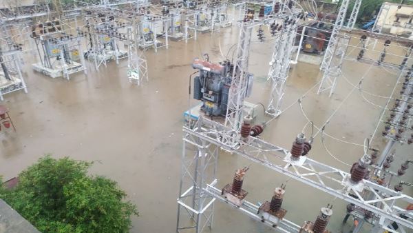 52 घाटों का संपर्क एक दूसरे से टूट गया