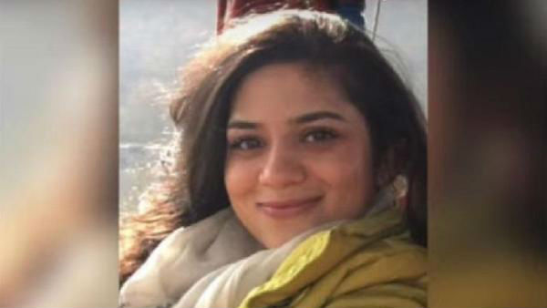 एक बेटी हाई कमीशन ऑफिसर एक बेटी हाई कमीशन ऑफिसर
