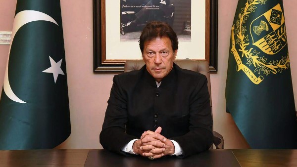 अब बंद करेगा अपना पूरा आसमान