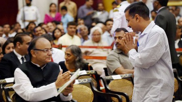 2015 में केजरीवाल और जेटली में बढ़ी थी तल्खी