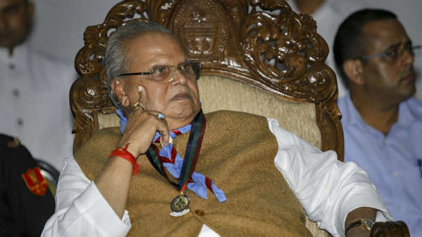 राज्‍यपाल बोले राजनीति कर रहे राहुल 