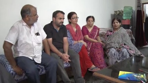 'अब जा सकते हैं कश्मीर' 'अब जा सकते हैं कश्मीर'