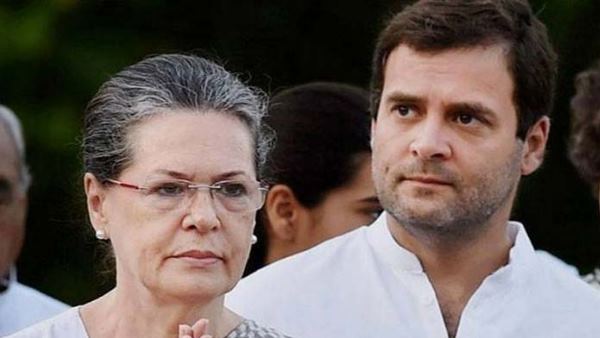 राहुल कह चुके गांधी परिवार से बाहर से होगा अध्यक्ष