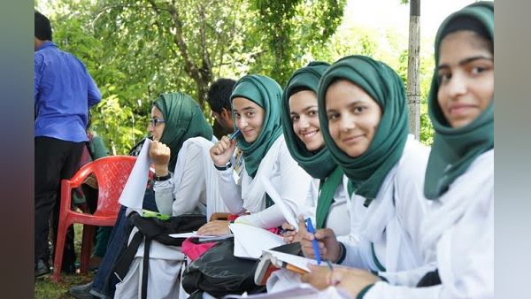 पंजाब-गुजरात प्रवासियों को शरण देने के लिए जाने गए पंजाब-गुजरात प्रवासियों को शरण देने के लिए जाने गए