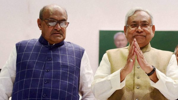 'आपातकाल जैसी स्थिति पैदा की गई है'