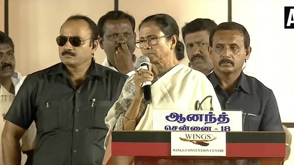 west Bengal Chief Minister Mamata Banerjee unveiled a statue of former Tamil Nadu CMi M Karunanidhi west Bengal Chief Minister Mamata Banerjee unveiled a statue of former Tamil Nadu CMi M Karunanidhi