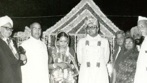 जेटली ने 24 मई 1982 को संगीता जेटली से विवाह किया था.. 