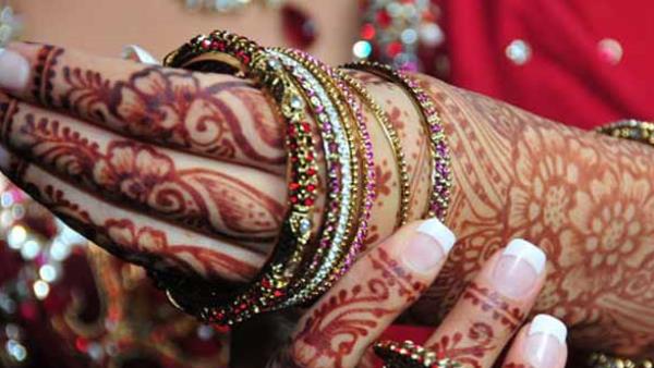 कश्मीर की दोनों लड़कियों ने क्या कहा