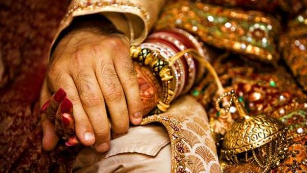 पहले प्यार, फिर शादी के बाद अब थाने पहुंचा मामला