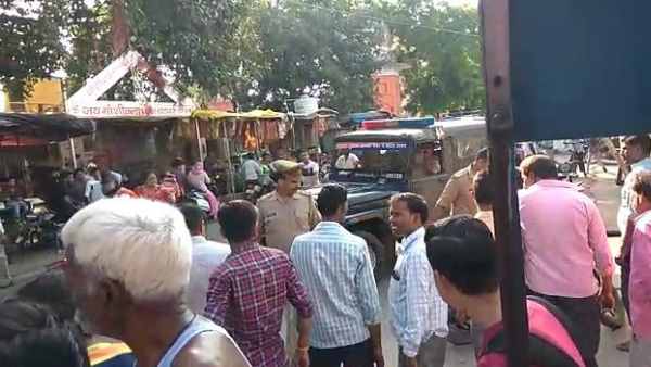 25 thousand bounty on former sp mla urmila rajput son 