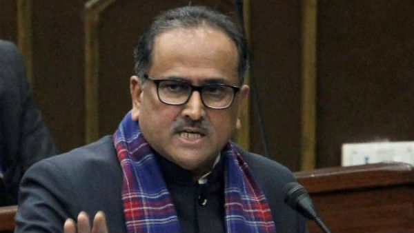 सरकार कर रही है तमाम मुद्दों पर काम