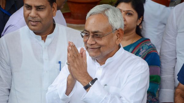 'नीतीश कुमार को राष्ट्रीय राजनीति में अहम भूमिका निभानी चाहिए' 'नीतीश कुमार को राष्ट्रीय राजनीति में अहम भूमिका निभानी चाहिए'