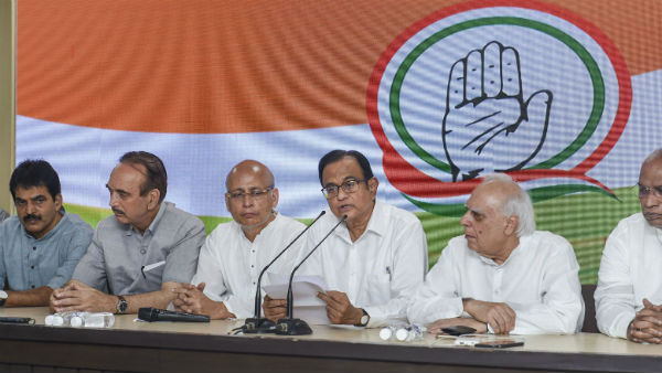 27 घंटे लापता रहने के बाद प्रेस कॉन्फ्रेंस