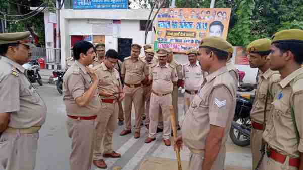 दिल्ली जाने वाली ट्रेन में विशेष चौकसी 