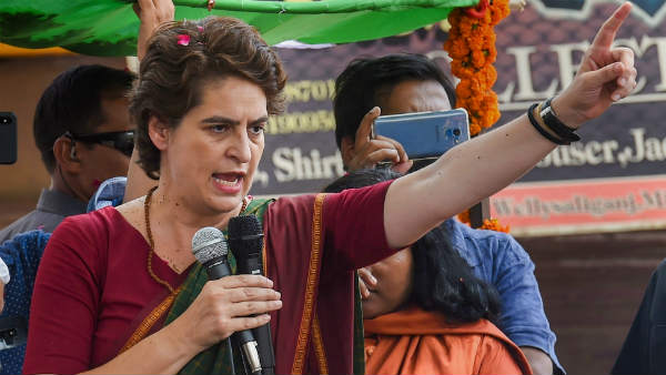 प्रियंका के निशाने पर आरएसएस-बीजेपी प्रियंका के निशाने पर आरएसएस-बीजेपी