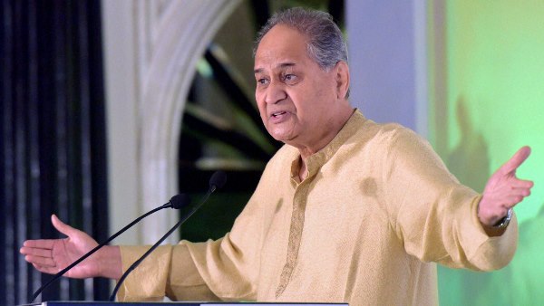 बजाज के दर्द की वजह