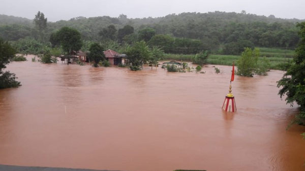  महाराष्ट्र में भी हालत गंभीर 