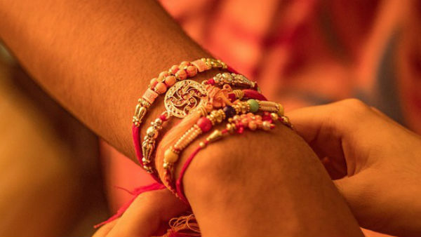 जीवन में सकारात्मक ऊर्जा का संचार 