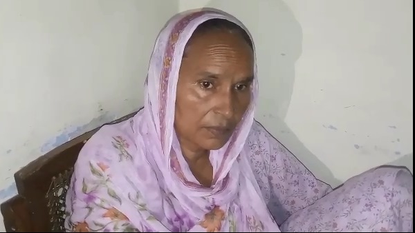 10 एकड़ जमीन थी, वह पूरी को बेच देता 10 एकड़ जमीन थी, वह पूरी को बेच देता