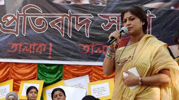 जनवरी 2009 में हो गया तलाक 