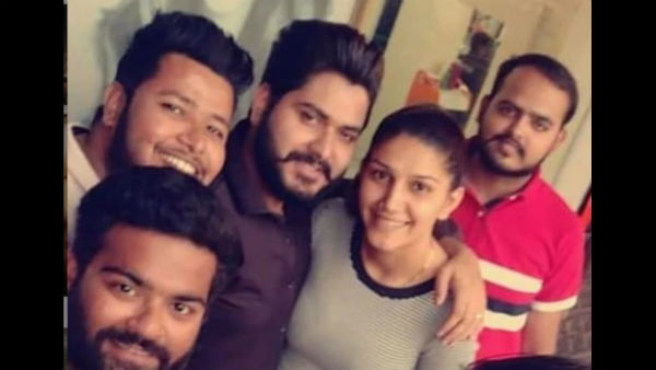  सपना की ओर से कोई आधिकारिक बयान नहीं आया 