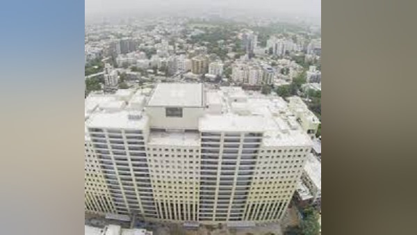 न्यूरोमिक ट्यूब सिस्टम के 90 स्टेशन