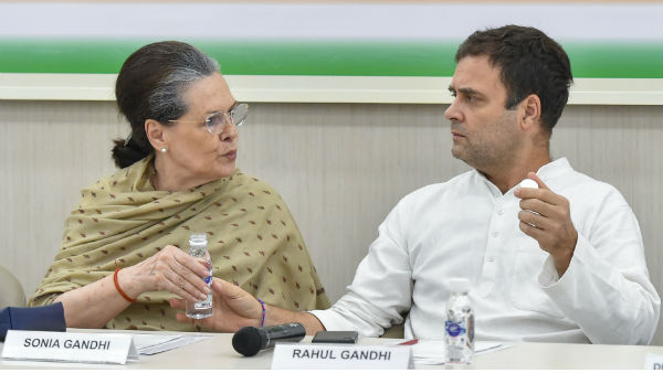 सोनिया ने पार्टी की सत्ता क्यों छोड़ी थी?