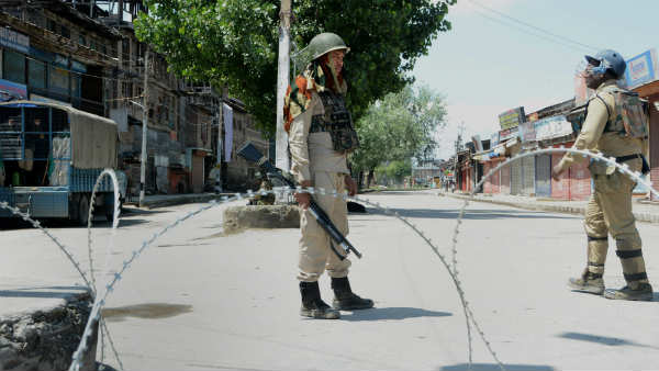 राज्य सरकार की एडवाइजरी के बाद लोग 'टेंशन' में 