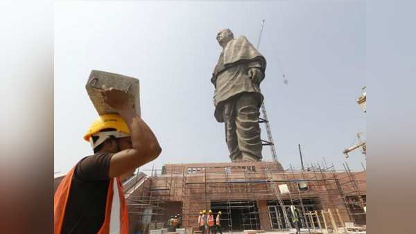 हाईकोर्ट में जनहित याचिका में यह बातें कही गईं