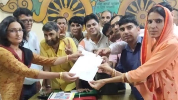 Suresh devi Elected pradhan of Surajgarh Jhunjhunju