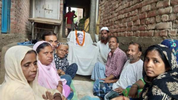 बोर्निया में बना लिया गया था बंधक