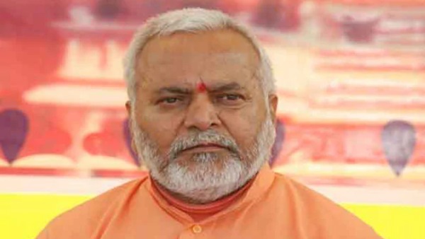 'यूपी की लड़कियां सब देख रही हैं।'