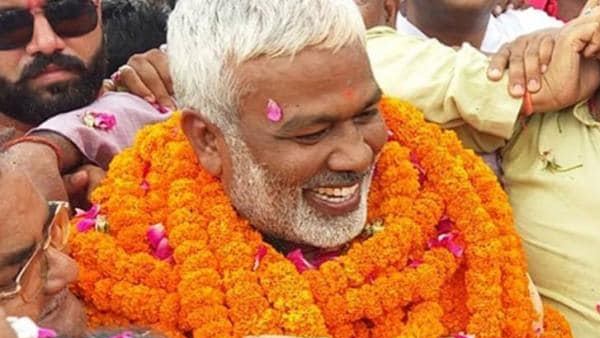 up bjp president swatantra dev singh finger injury