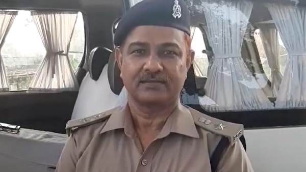 husband gave triple talaq to wife on phone