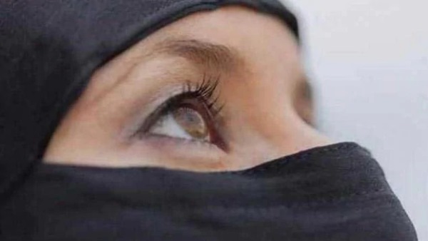 फोन आया और बोला तलाक