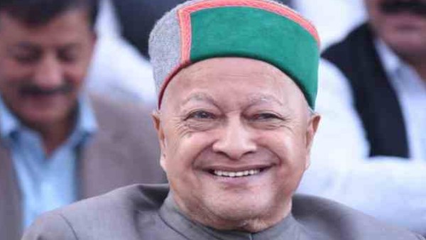 आय से अधिक संपत्ति मामले में चल रही है जांच