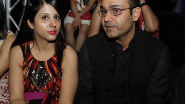 सहवाग और आरती की शादी 22 अप्रैल 2004 को हुई थी सहवाग और आरती की शादी 22 अप्रैल 2004 को हुई थी