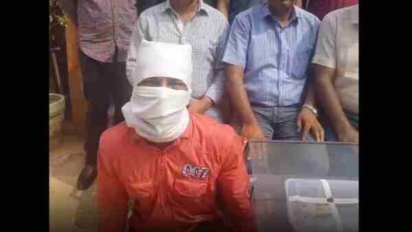 007 नंबर लिखा टी-शर्ट पहन कर लूटता था