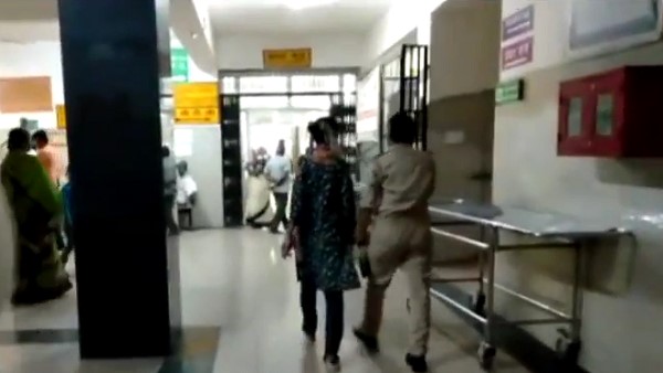 पेट्रोल खत्म होने पर झाड़ियों में खींच ले गए