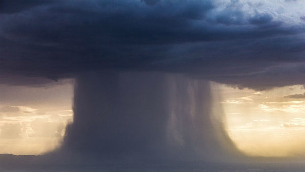 गुजरात और महाराष्ट्र में मछुआरों को समुद्र में ना जाने की सलाह गुजरात और महाराष्ट्र में मछुआरों को समुद्र में ना जाने की सलाह