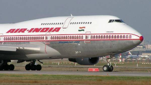 एयरहोस्टेस को खाने में मिलेगा चिकन टिक्का, पनीर एयरहोस्टेस को खाने में मिलेगा चिकन टिक्का, पनीर