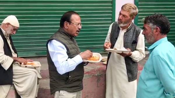 अनुच्छेद 370 हटने के बाद दूसरा दौरा