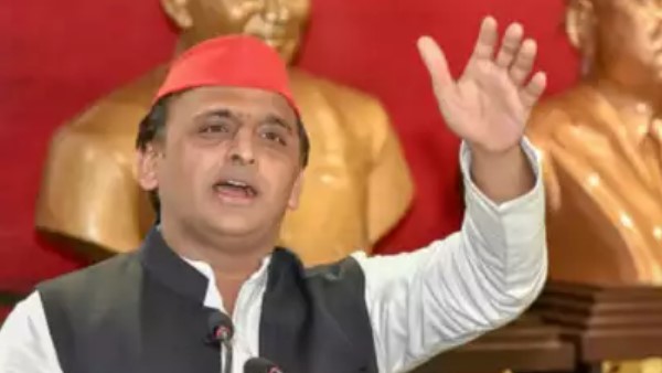 akhilesh yadav attacks on modi government over economy slowdown akhilesh yadav attacks on modi government over economy slowdown