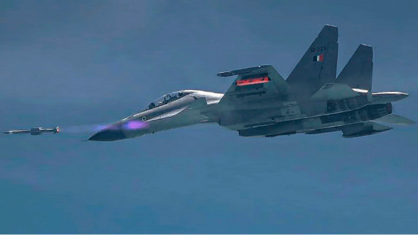 कई टारगेट पर एक साथ निशाना साध सकता है 'अस्त्र'