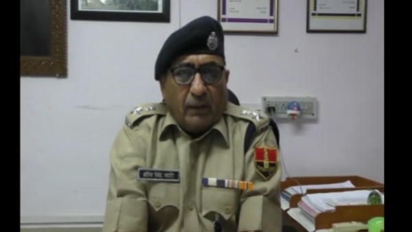 युवक के पास मिले पाकिस्तानी रुपए