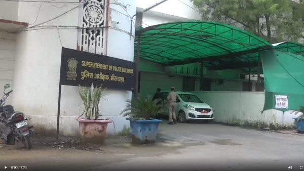 10 हजार रुपए एडवांस दिए