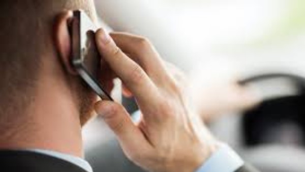 लड़के ने कहा- सिर्फ मोबाइल पर बात होती थी